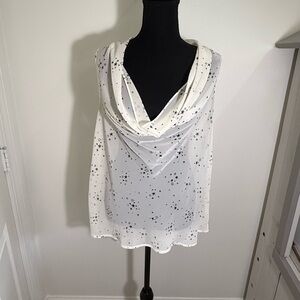 Decree Cream Star Patterned Top